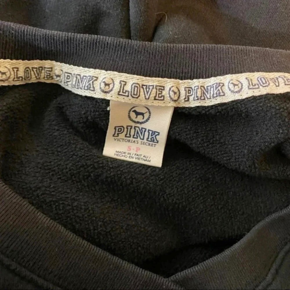 Pink Victoria's Secret Sweatshirt S Black Leopard Love Graphic V-Neck Pullover - Picture 4 of 5